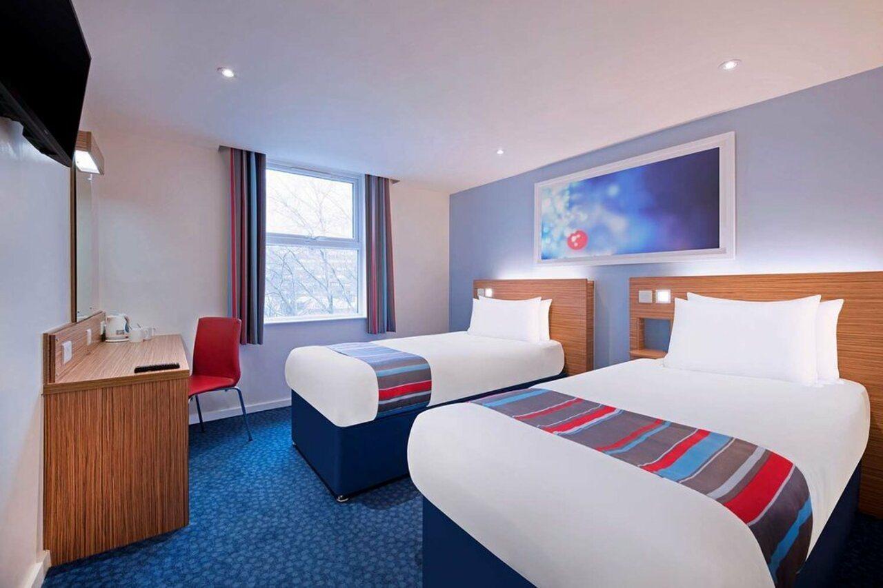 Travelodge London Covent Garden ภายนอก รูปภาพ