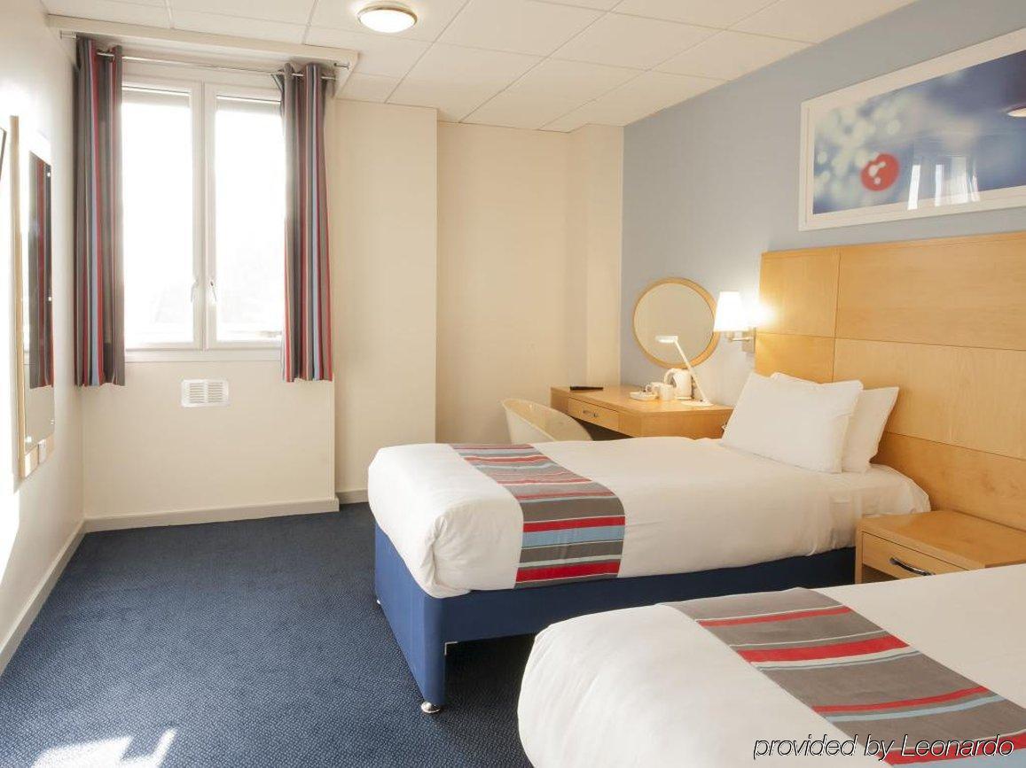 Travelodge London Covent Garden ภายนอก รูปภาพ